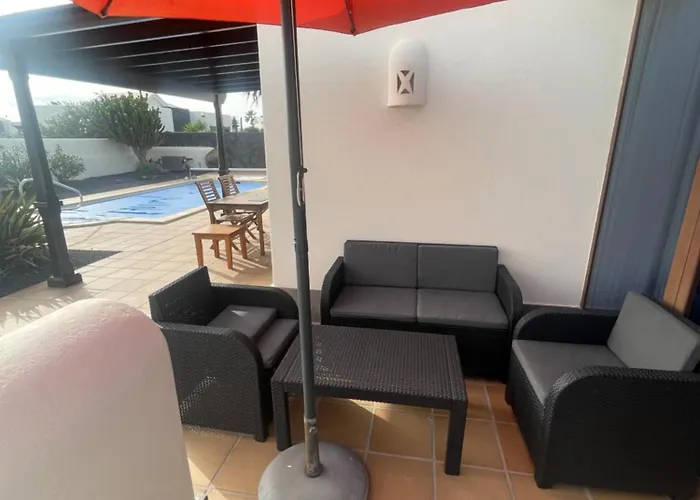 Faro Park Bella Heated Pool * Playa Blanca (Lanzarote)