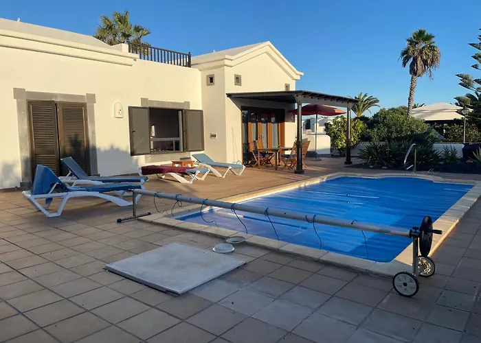 Faro Park Bella Heated Pool * Playa Blanca